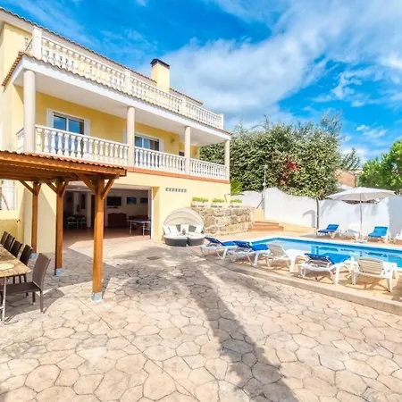 Villa Costacabana - Ashley Lloret de Mar